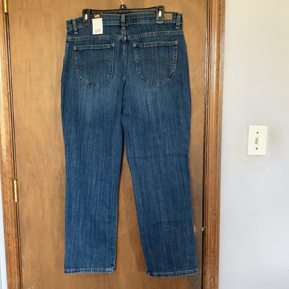 Lee relaxed fit mid rise straight leg jean 14 short - Picture 14 of 16